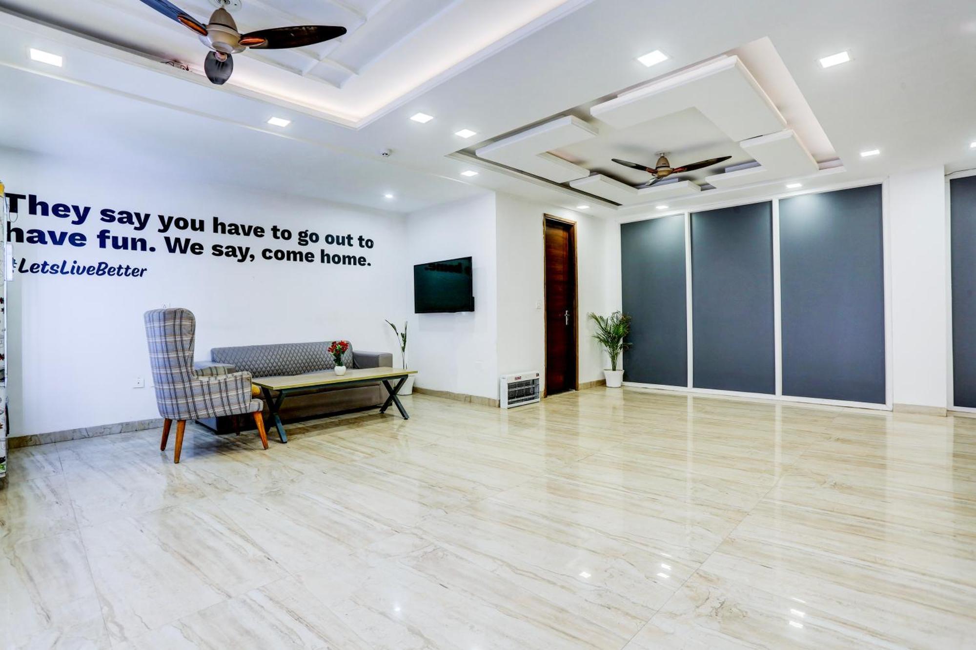 Hotel Greysky Medicity Gurgaon Bagian luar foto