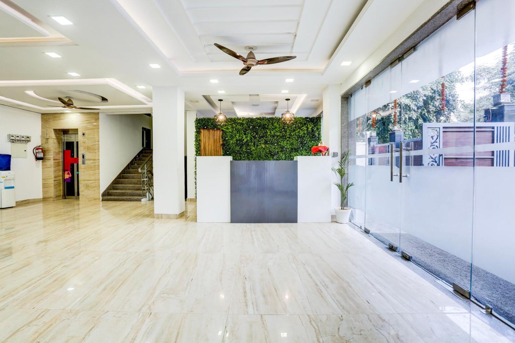 Hotel Greysky Medicity Gurgaon Bagian luar foto